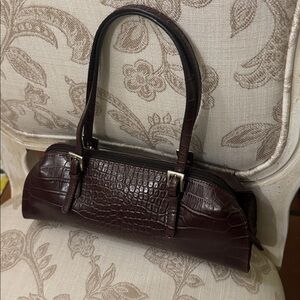 Cutest Baguette ! Bisou Bisou Dark Brown Croc🐊